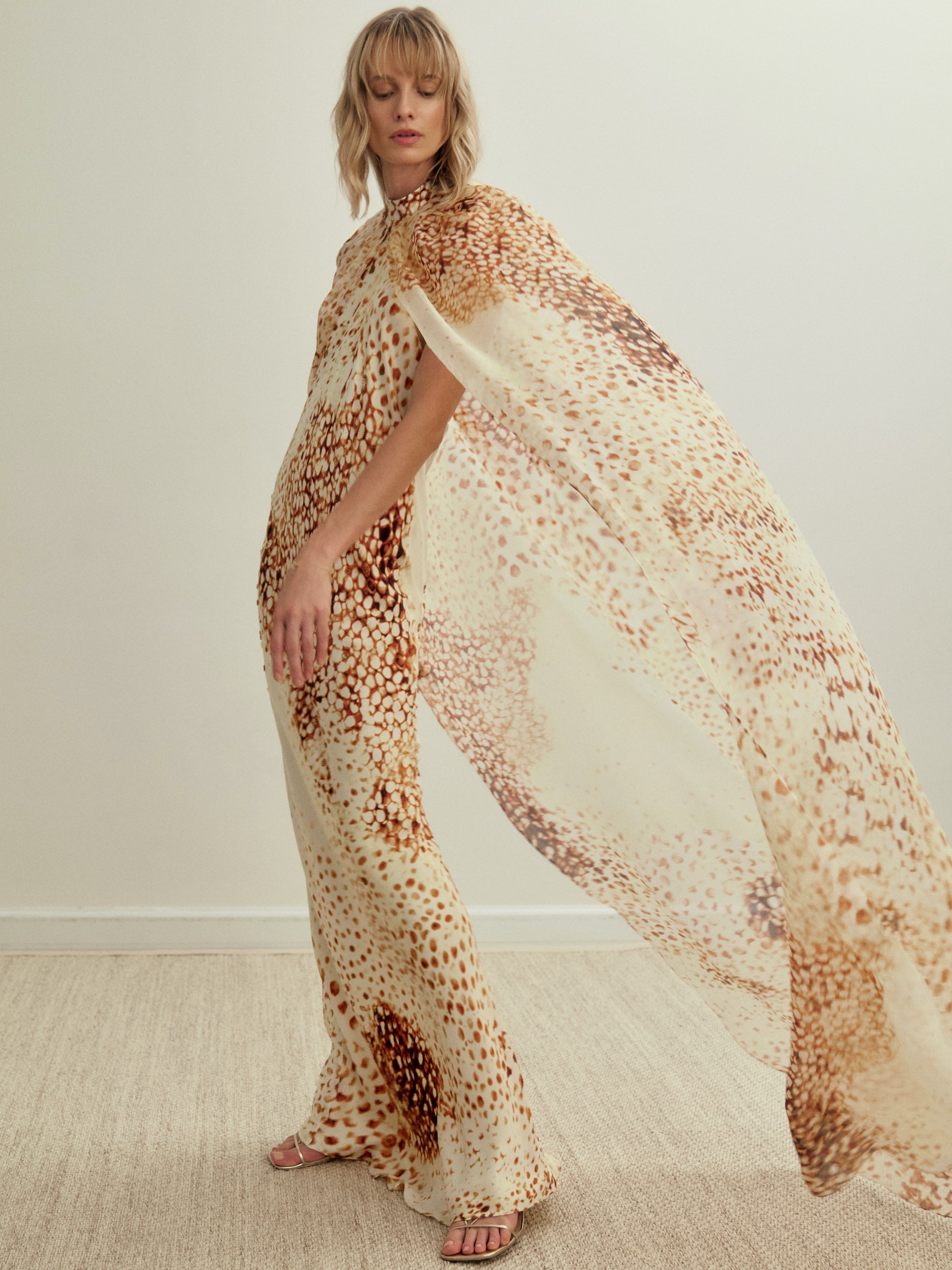 Mikaela Yellow Cape